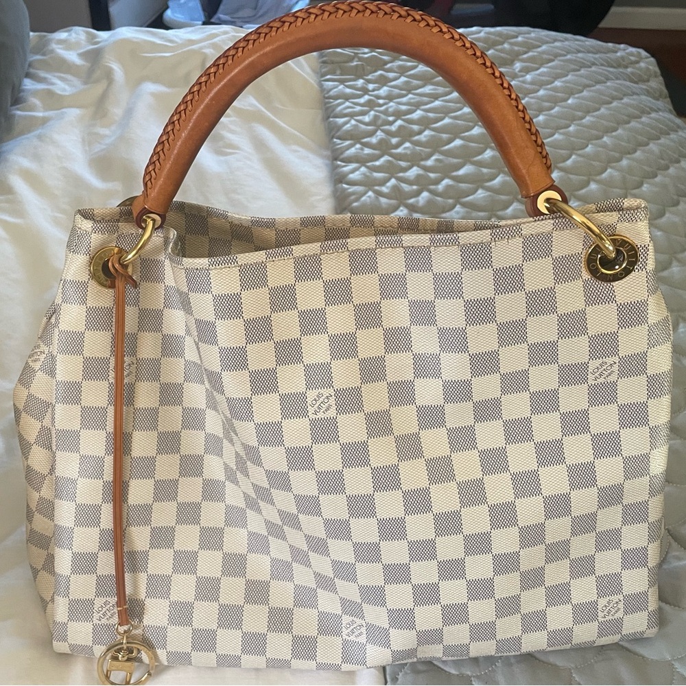 Louis Vuitton Damier Azur Artsy MM